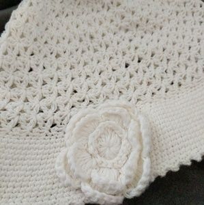 NWOT Wooden Ships crochet beanie with rosette